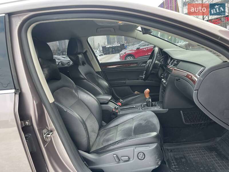 Универсал Skoda Superb 2010 в Киеве