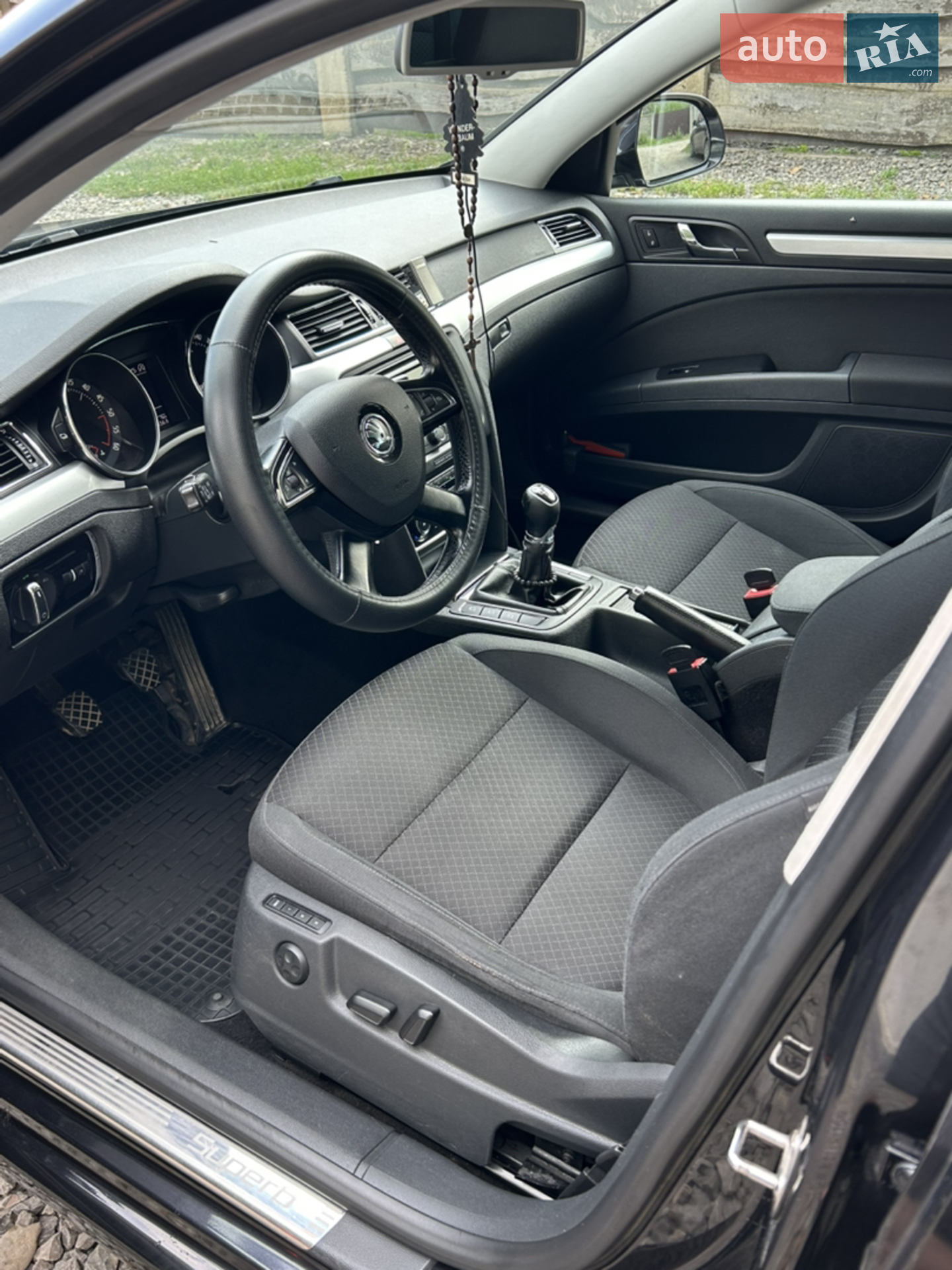 2013 Skoda Superb - мініатюра 12