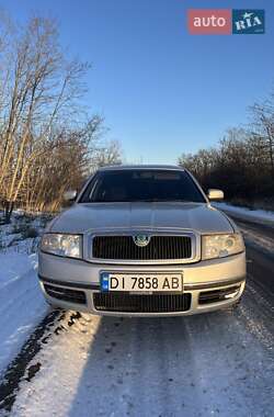 Лифтбек Skoda Superb 2005 в Еланце