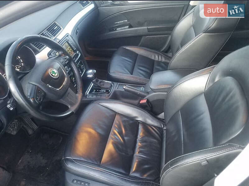 Универсал Skoda Superb 2011 в Борщеве фото 18 Универсал Skoda Superb 2011 в Борщеве