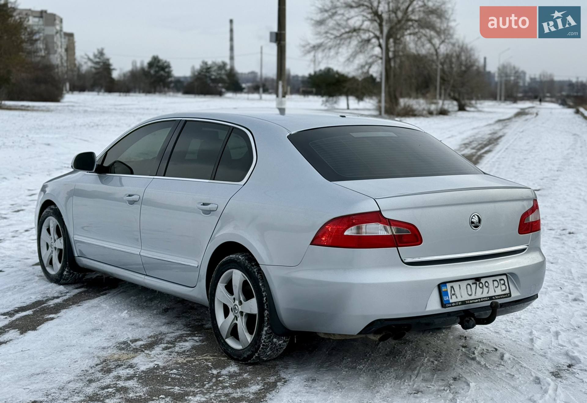 2011 Skoda Superb - мініатюра 4
