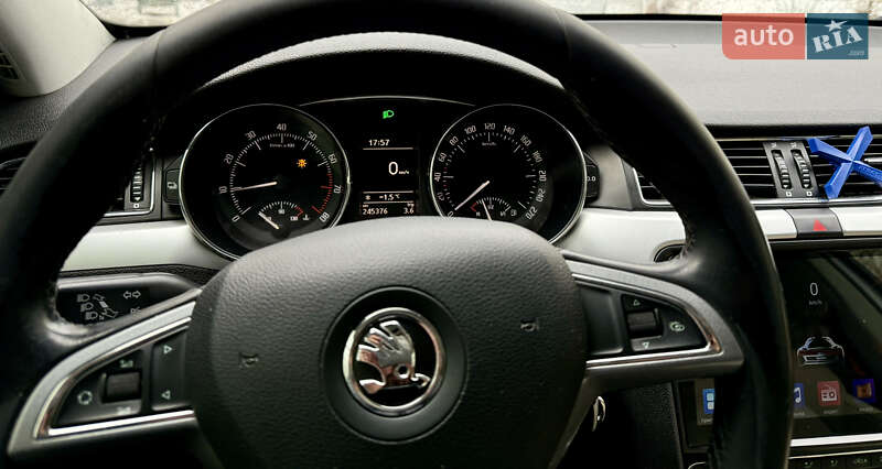 Ліфтбек Skoda Superb 2011 в Дніпрі