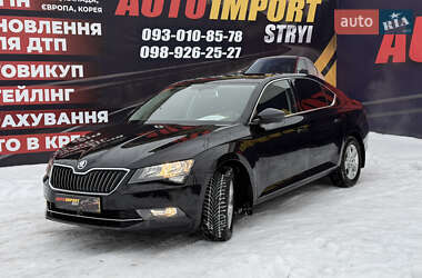 Ліфтбек Skoda Superb 2019 в Стрию