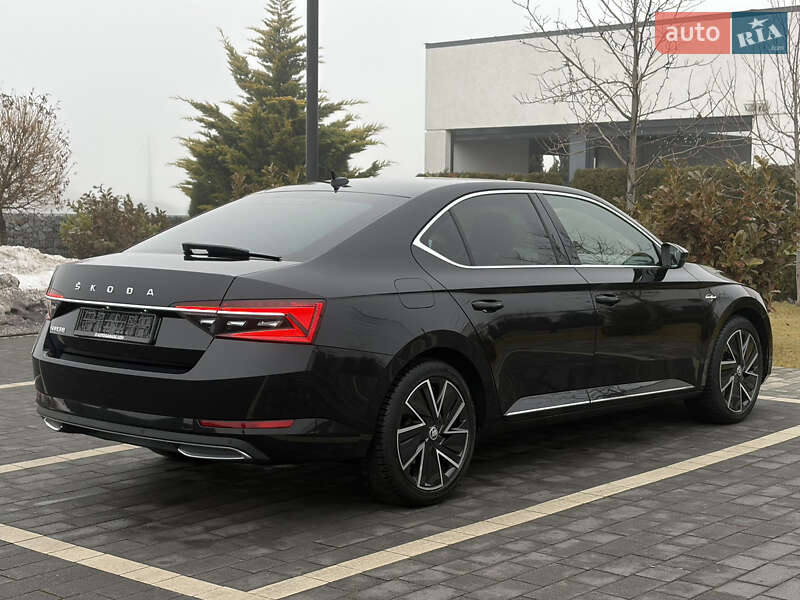 Лифтбек Skoda Superb 2023 в Мукачево