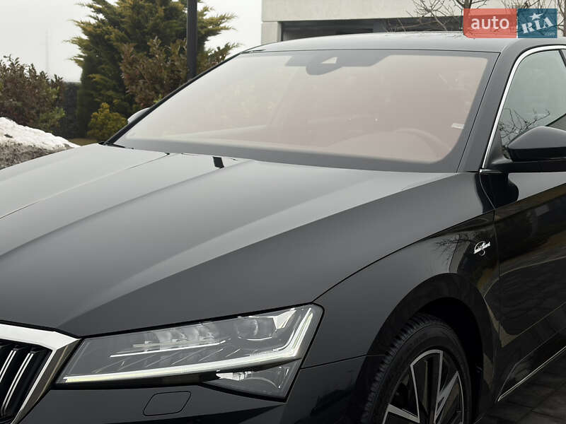 Лифтбек Skoda Superb 2023 в Мукачево