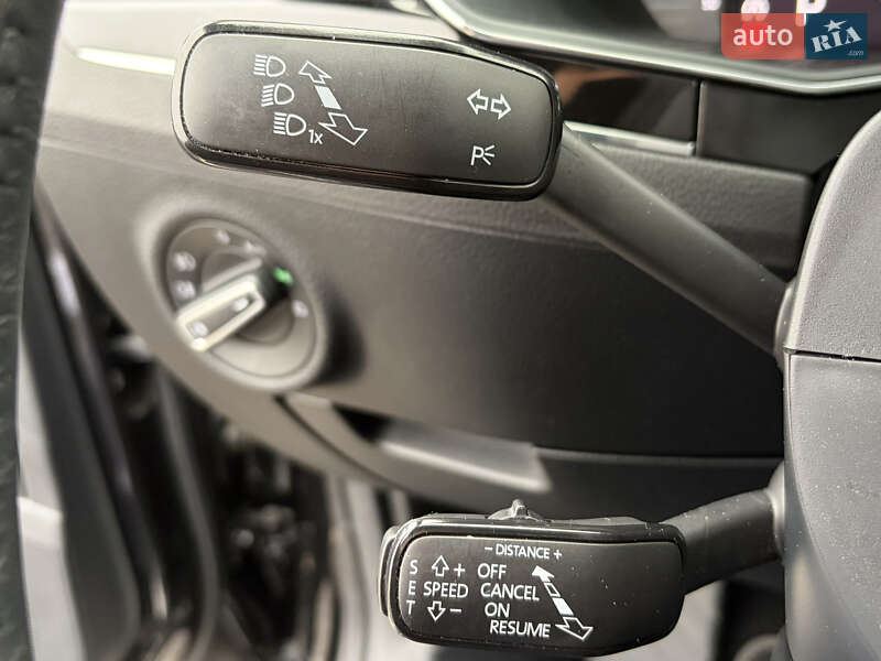 Лифтбек Skoda Superb 2023 в Мукачево