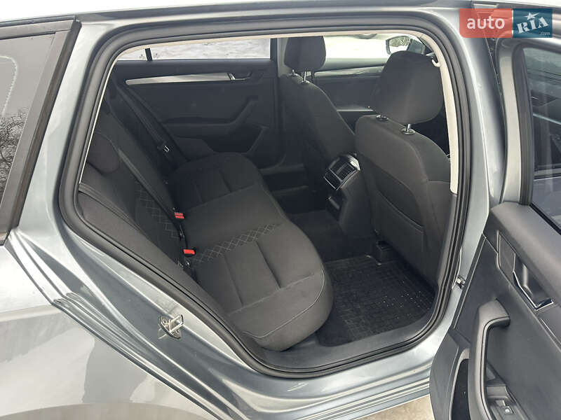 Универсал Skoda Superb 2015 в Житомире фото 23 Универсал Skoda Superb 2015 в Житомире