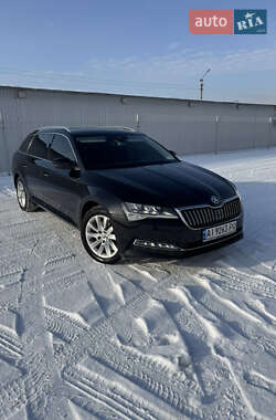 Универсал Skoda Superb 2020 в Киеве