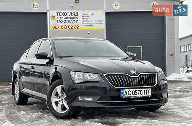 Лифтбек Skoda Superb 2015 в Нововолынске