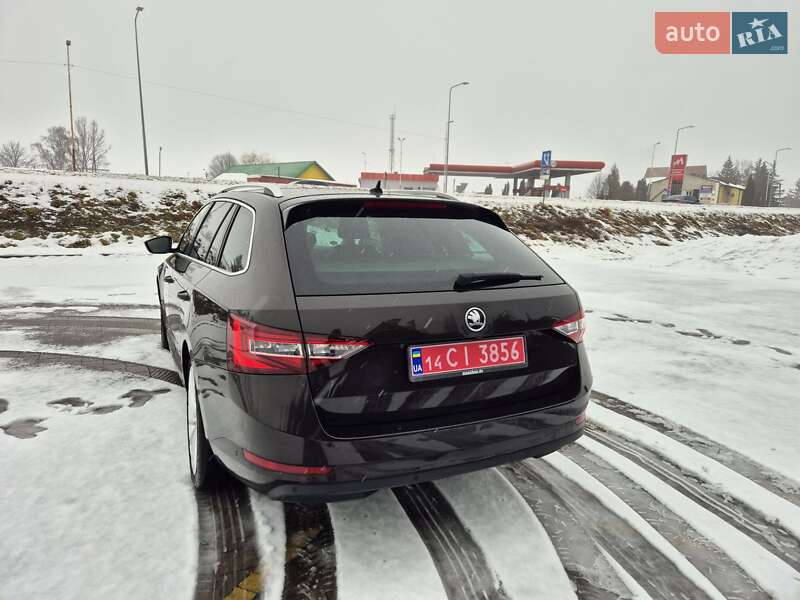 Универсал Skoda Superb 2017 в Стрые