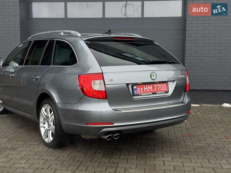 Універсал Skoda Superb 2011 в Луцьку