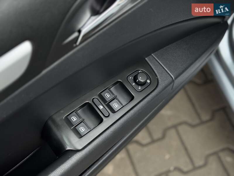 Універсал Skoda Superb 2011 в Луцьку