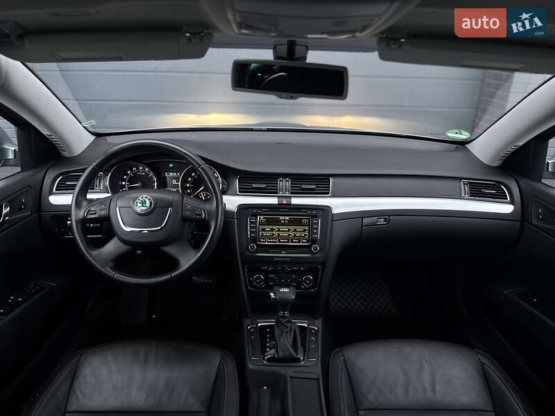 Універсал Skoda Superb 2011 в Луцьку