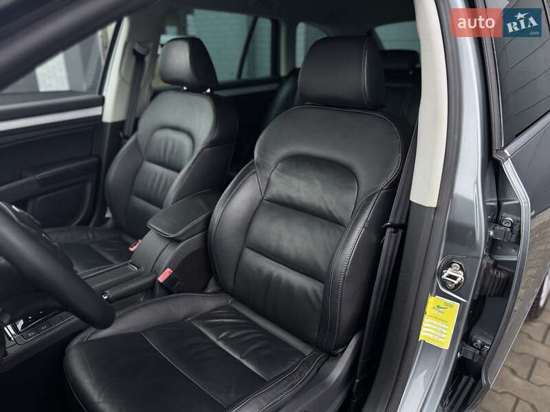 Універсал Skoda Superb 2011 в Луцьку