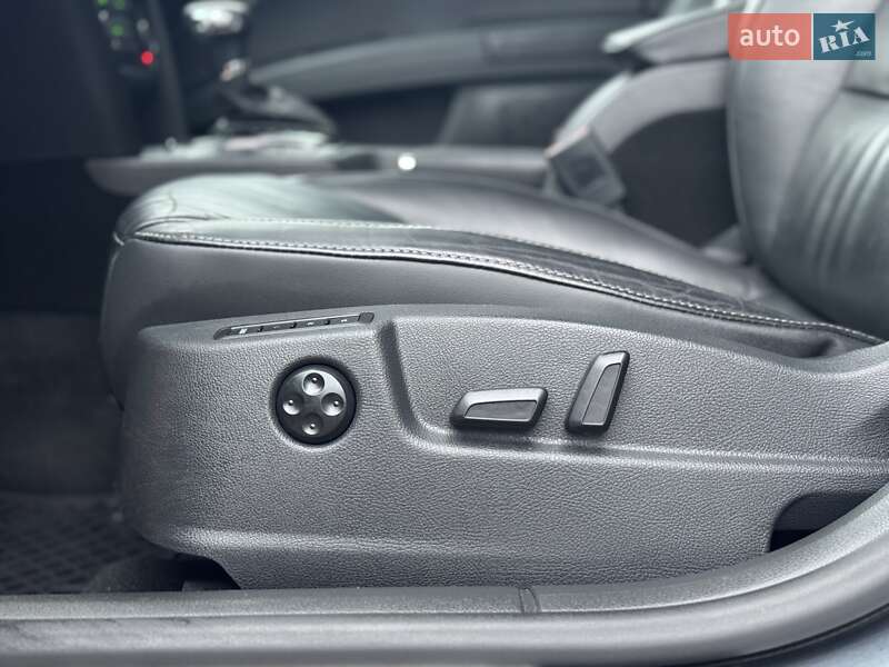 Універсал Skoda Superb 2011 в Луцьку