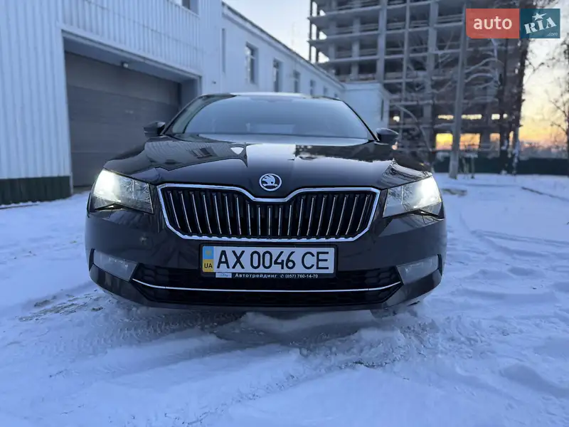 Skoda Superb 2015 VIN TMBAL8NP2GB300184 фото оголошення 2 з 49