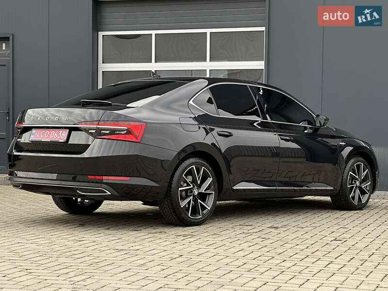 Ліфтбек Skoda Superb 2023 в Мукачевому