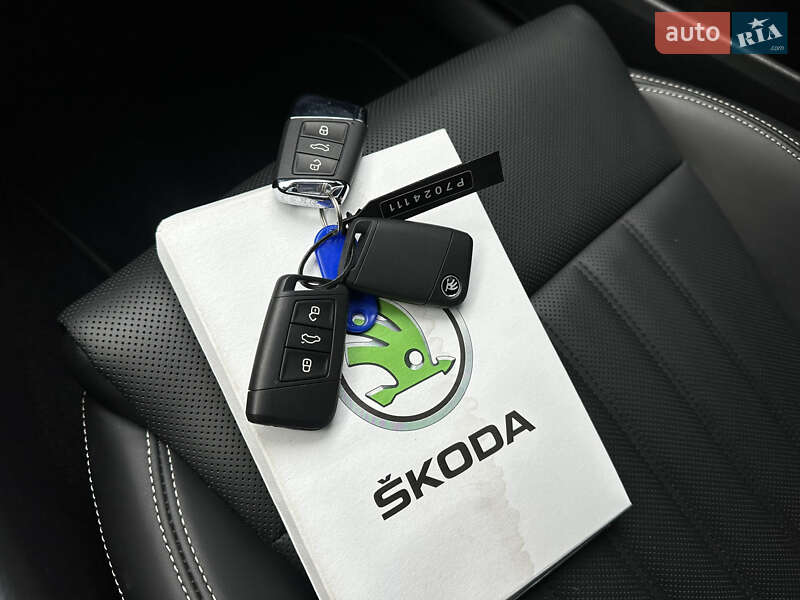 Ліфтбек Skoda Superb 2023 в Мукачевому