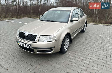 Лифтбек Skoda Superb 2005 в Рахове
