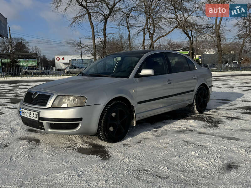 Лифтбек Skoda Superb 2004 в Одессе