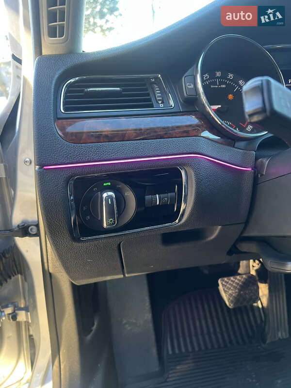 Універсал Skoda Superb 2011 в Луцьку фото 15 Універсал Skoda Superb 2011 в Луцьку