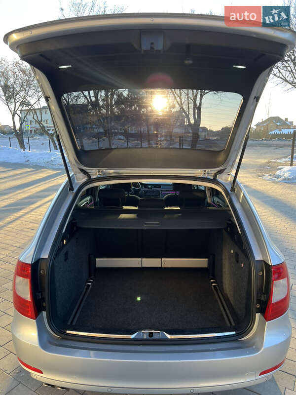 Універсал Skoda Superb 2011 в Луцьку фото 30 Універсал Skoda Superb 2011 в Луцьку