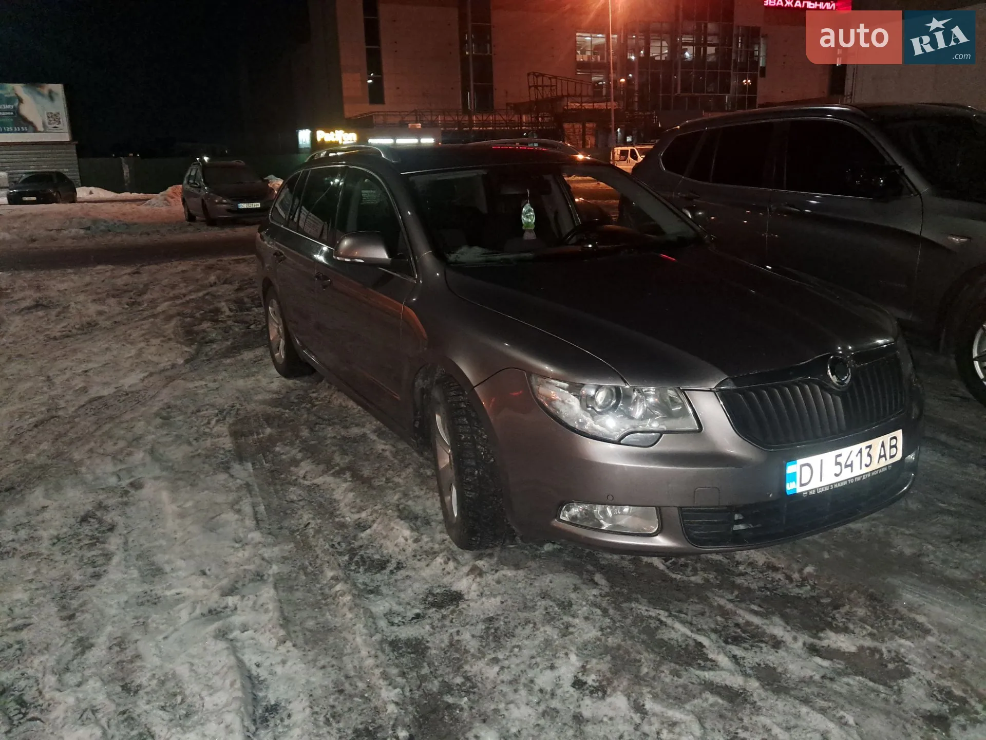 2010 Skoda Superb - мініатюра 3
