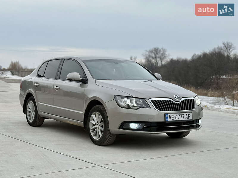 Лифтбек Skoda Superb 2014 в Павлограде
