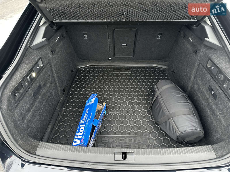 Лифтбек Skoda Superb 2019 в Киеве