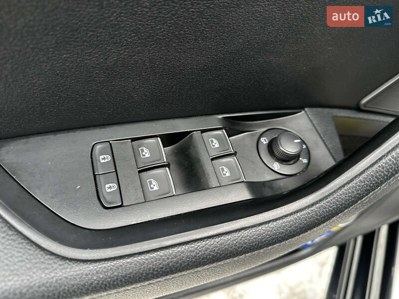 Лифтбек Skoda Superb 2019 в Киеве