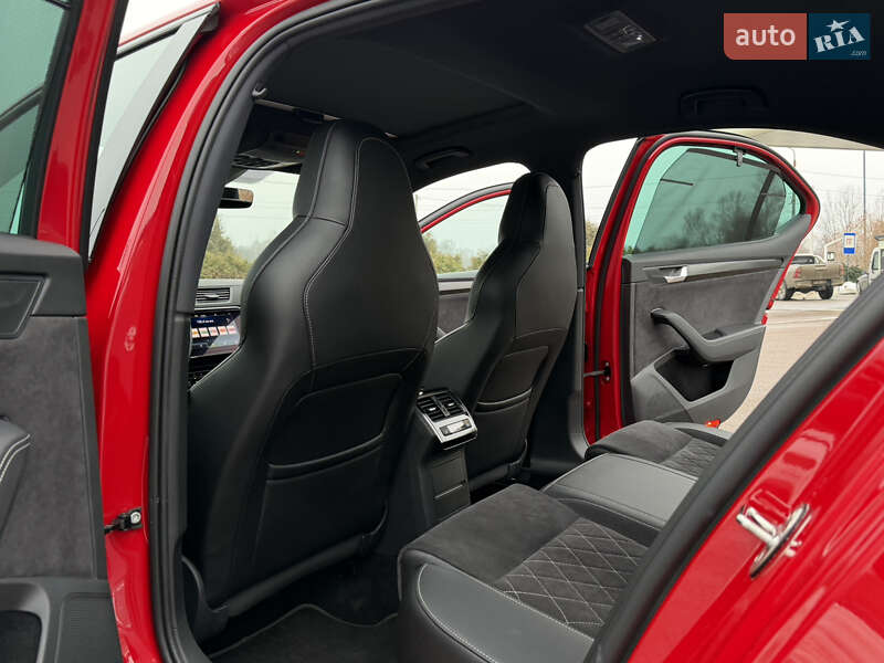 Лифтбек Skoda Superb 2022 в Дрогобыче