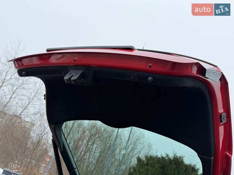 Лифтбек Skoda Superb 2022 в Дрогобыче