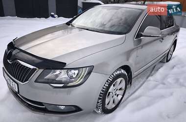 Лифтбек Skoda Superb 2014 в Киеве