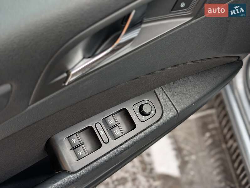 Универсал Skoda Superb 2011 в Ивано-Франковске