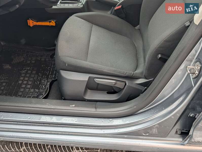 Универсал Skoda Superb 2011 в Ивано-Франковске