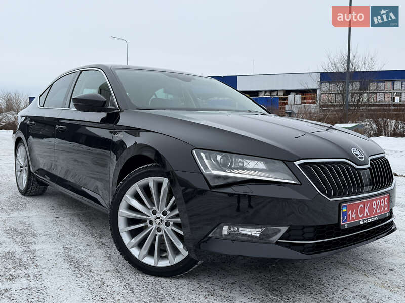 Лифтбек Skoda Superb 2017 в Дрогобыче