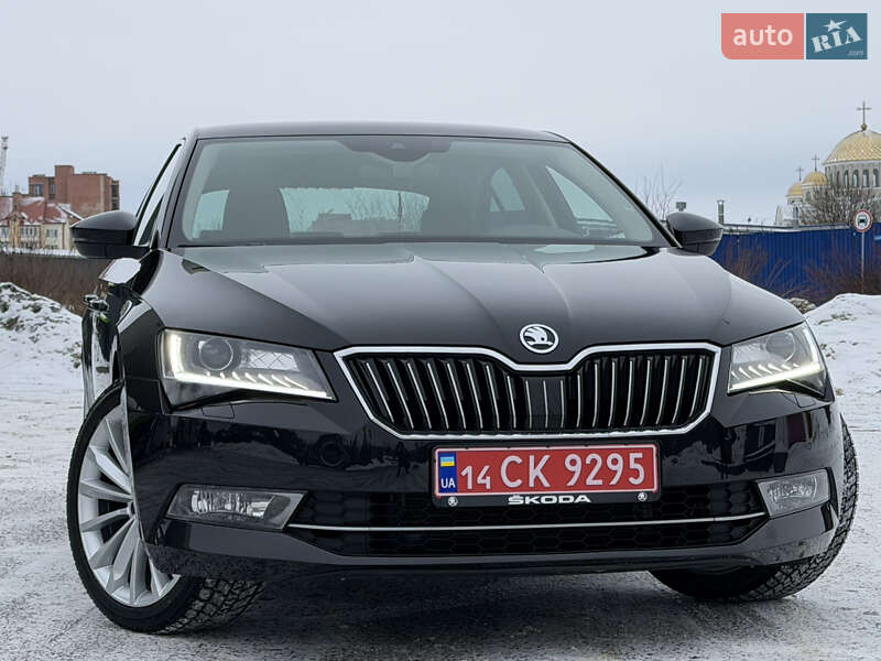Лифтбек Skoda Superb 2017 в Дрогобыче