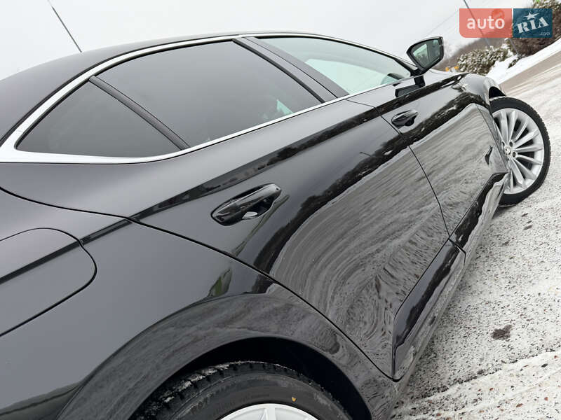 Лифтбек Skoda Superb 2017 в Дрогобыче