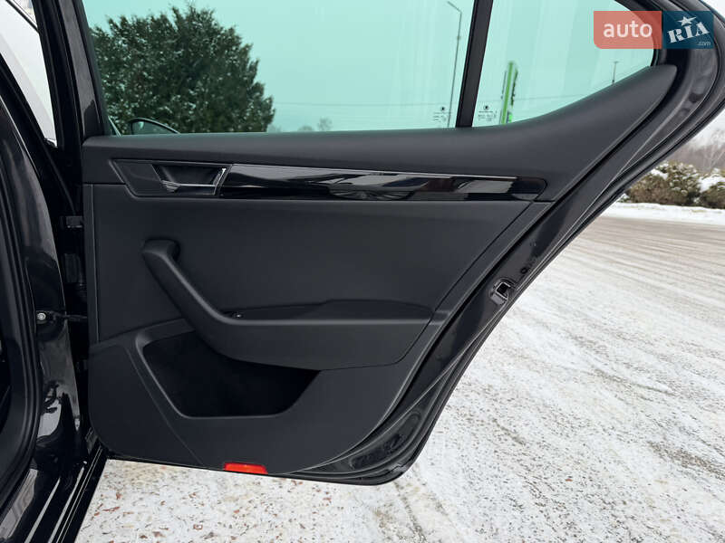 Лифтбек Skoda Superb 2017 в Дрогобыче