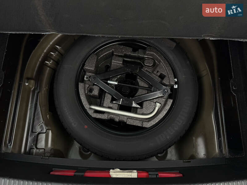 Лифтбек Skoda Superb 2017 в Дрогобыче