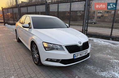 Лифтбек Skoda Superb 2015 в Запорожье