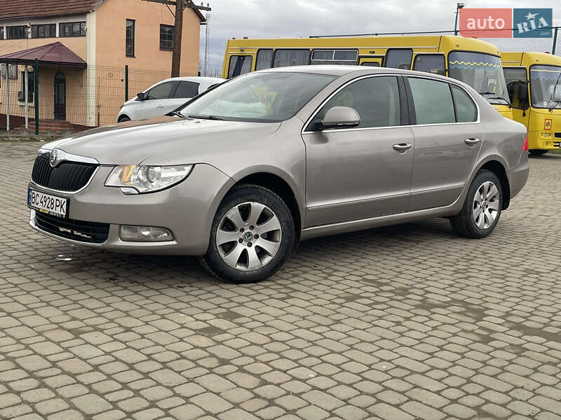 Ліфтбек Skoda Superb 2010 в Львові фото 2 Ліфтбек Skoda Superb 2010 в Львові