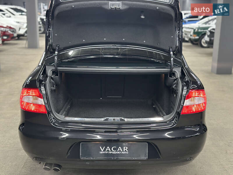 Ліфтбек Skoda Superb 2011 в Харкові