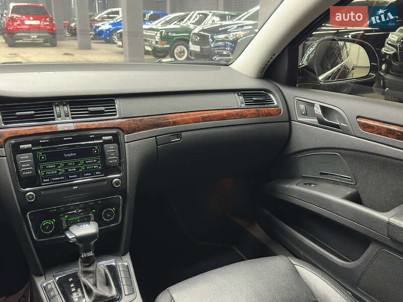 Ліфтбек Skoda Superb 2011 в Харкові