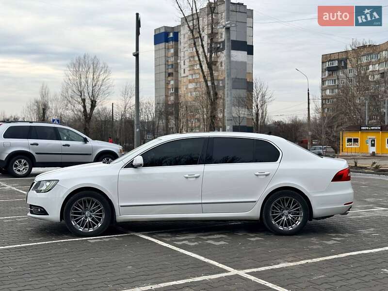 Ліфтбек Skoda Superb 2013 в Кривому Розі