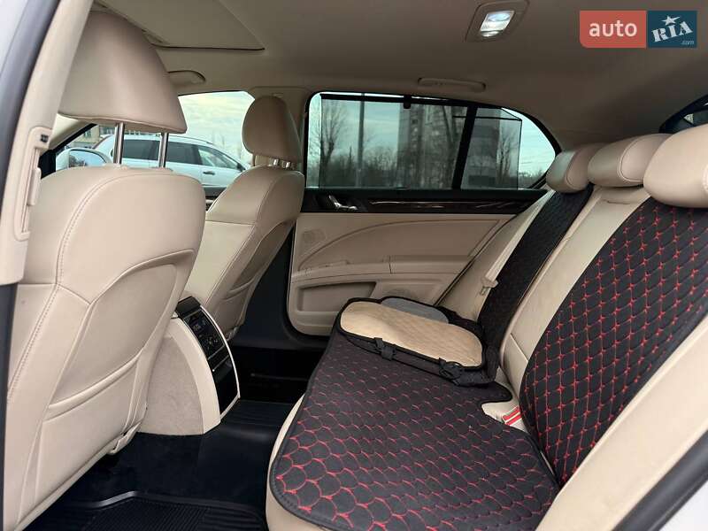 Ліфтбек Skoda Superb 2013 в Кривому Розі