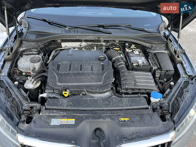 Універсал Skoda Superb 2021 в Хоролі