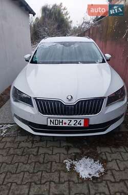 Универсал Skoda Superb 2016 в Каменец-Подольском