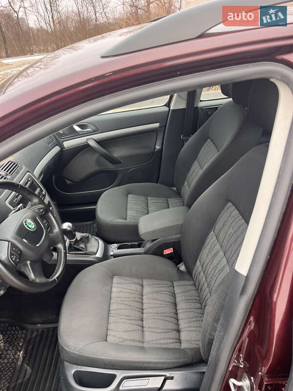 Универсал Skoda Superb 2009 в Надворной фото 10 Универсал Skoda Superb 2009 в Надворной
