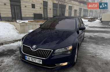 Универсал Skoda Superb 2017 в Умани